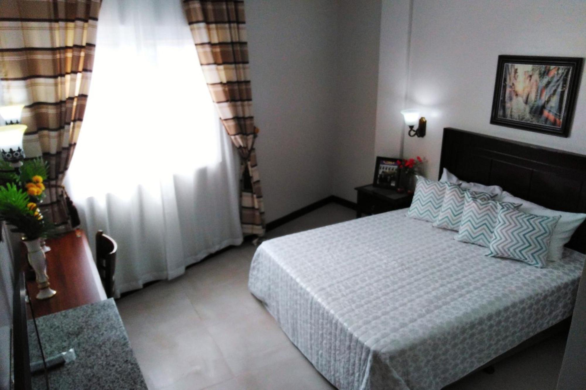 Venezia Suites Hotel Iloilo Ruang foto