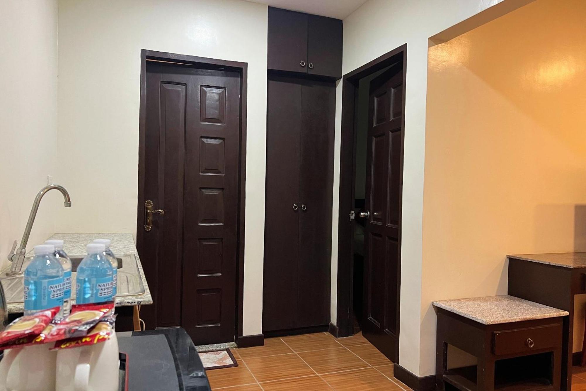 Venezia Suites Hotel Iloilo Ruang foto