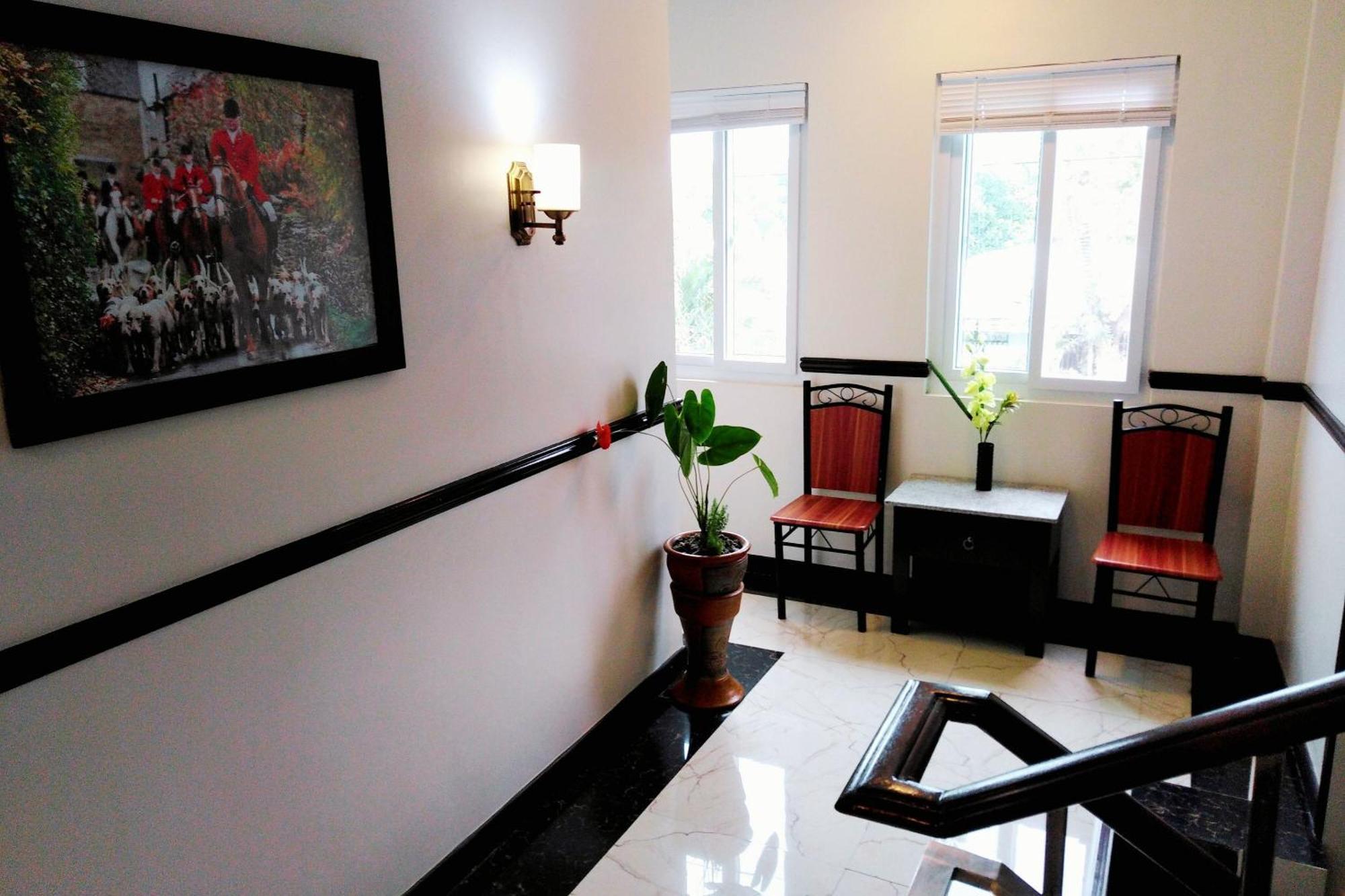 Venezia Suites Hotel Iloilo Bagian luar foto