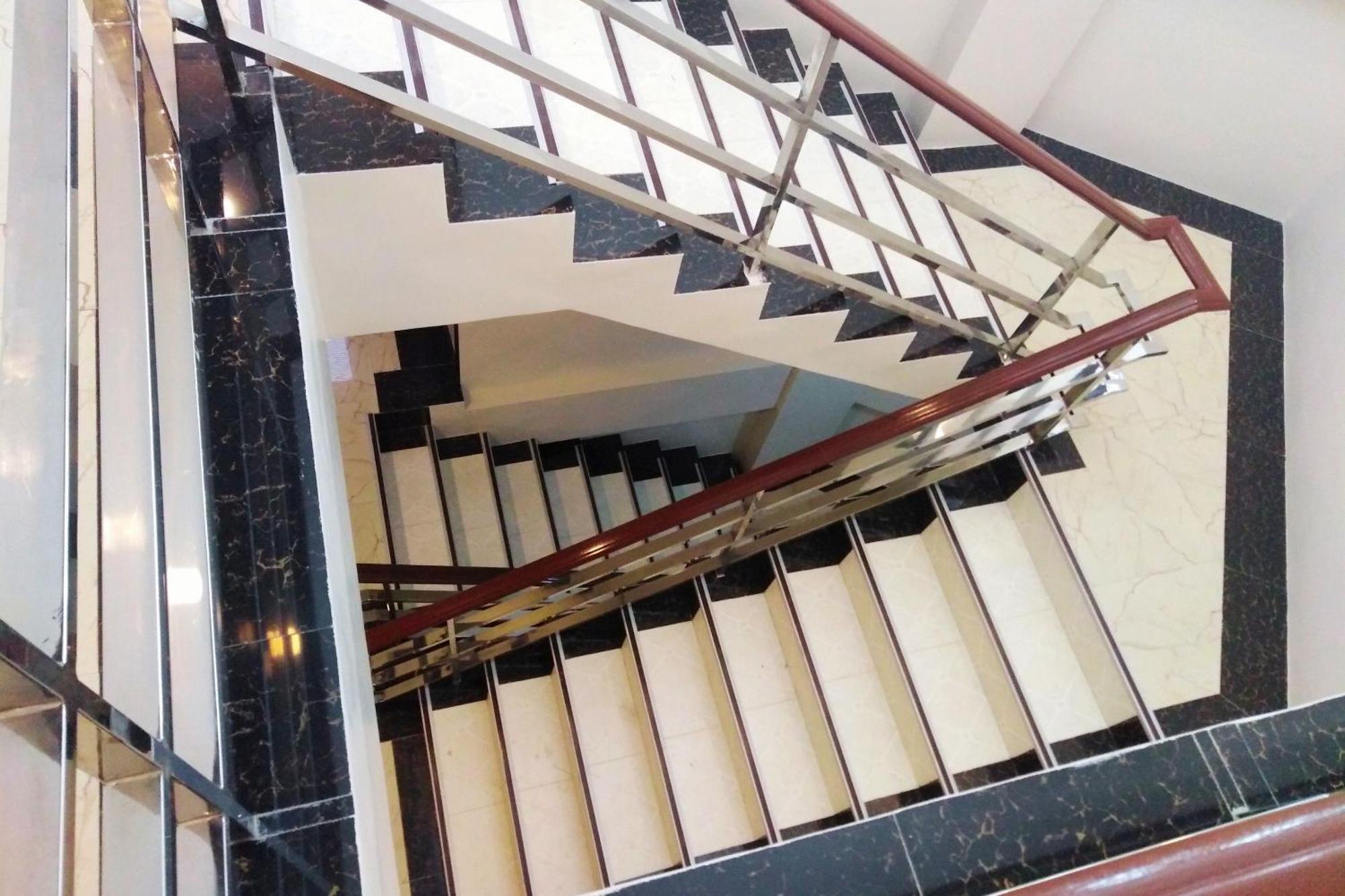 Venezia Suites Hotel Iloilo Bagian luar foto